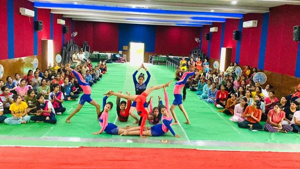 Adarsh Mahila Mahavidyalaya campus