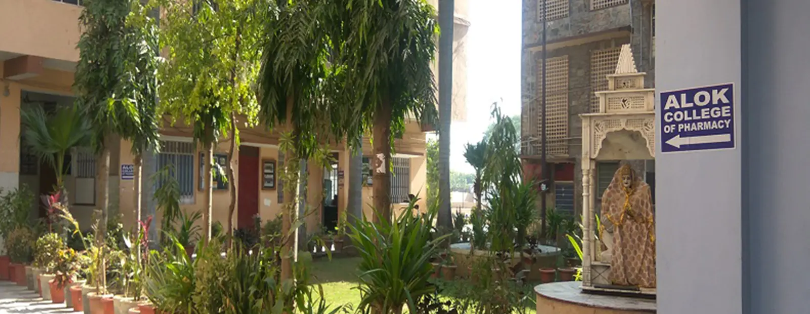 Alok College of Phrmacy campus