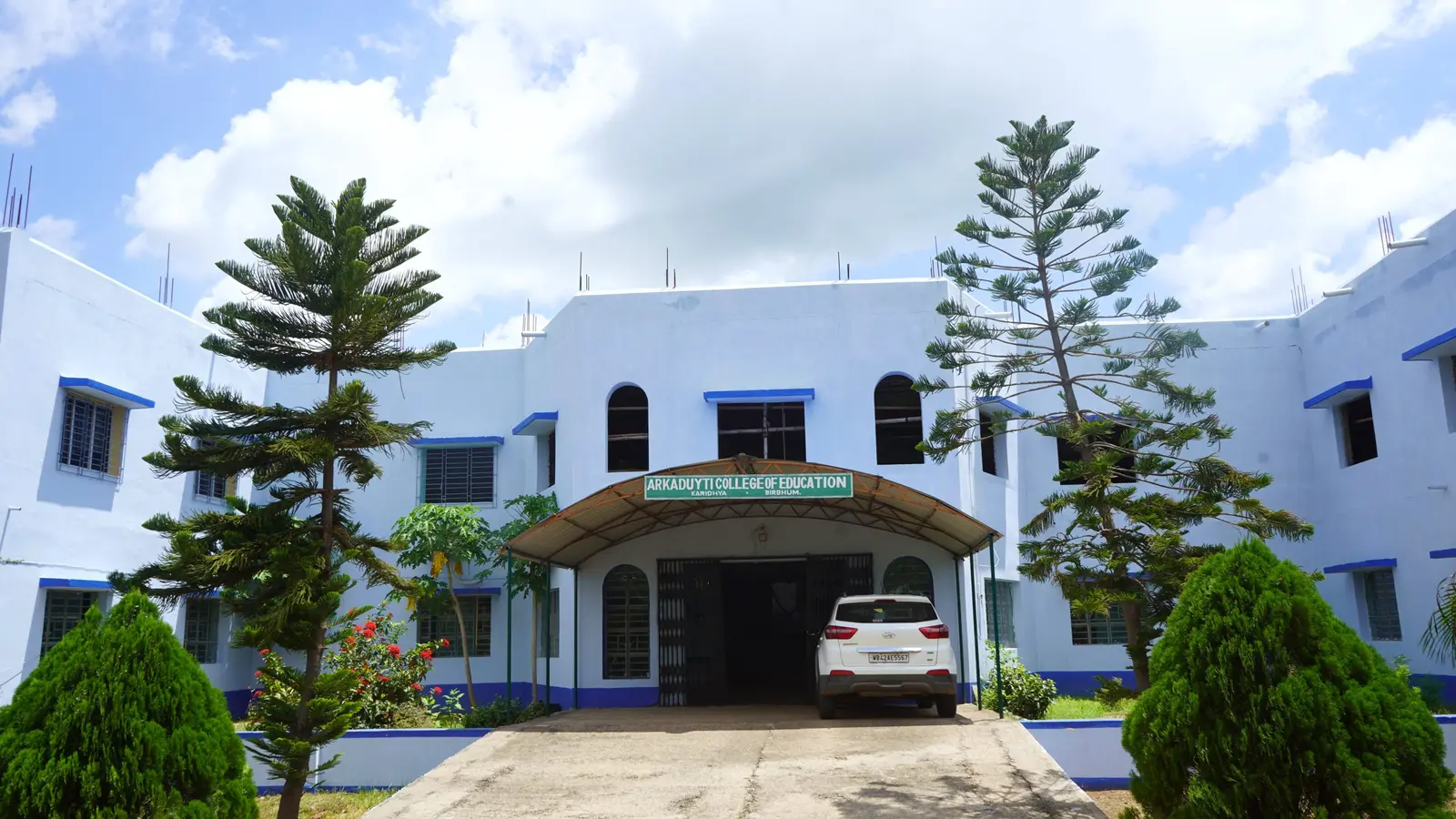 Arkaduyti College of Education campus