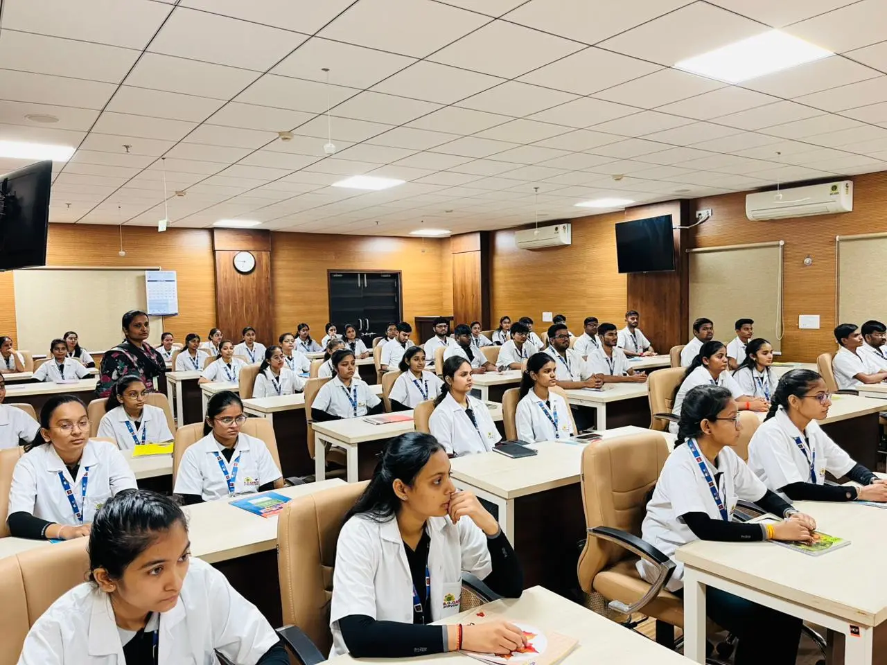 B G Garaiya Ayurveda College campus