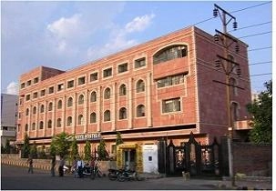 Priyadarshini Lokmanya Tilak Institute of Management Studies and Research (PLTIMSR) campus