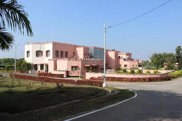College of Defence Management campus
