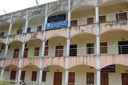 Fakir Mohan Autonomous College campus