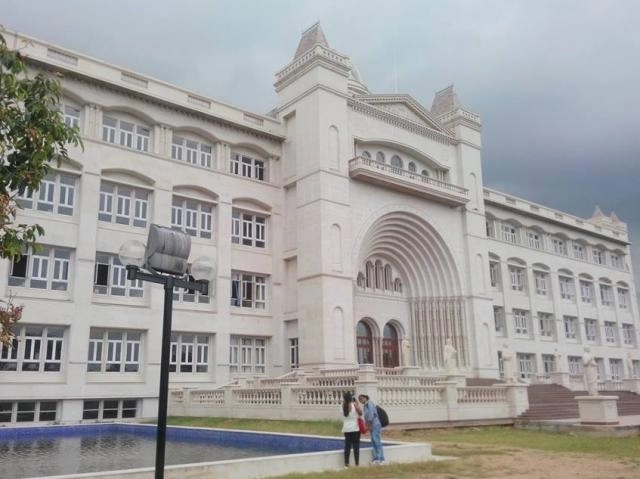 College of Business Management, Economics and Commerce, Mody University of Science and Technology (Exclusively for Women) campus