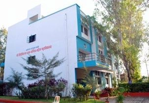 Shree Siddhivinayak college of Arts Commerce and Science Mahila Mahavidyalay campus