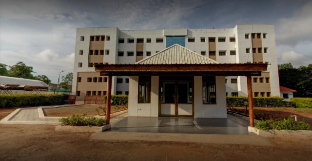 Dr. Mahalingam College of Engineering and Technology campus