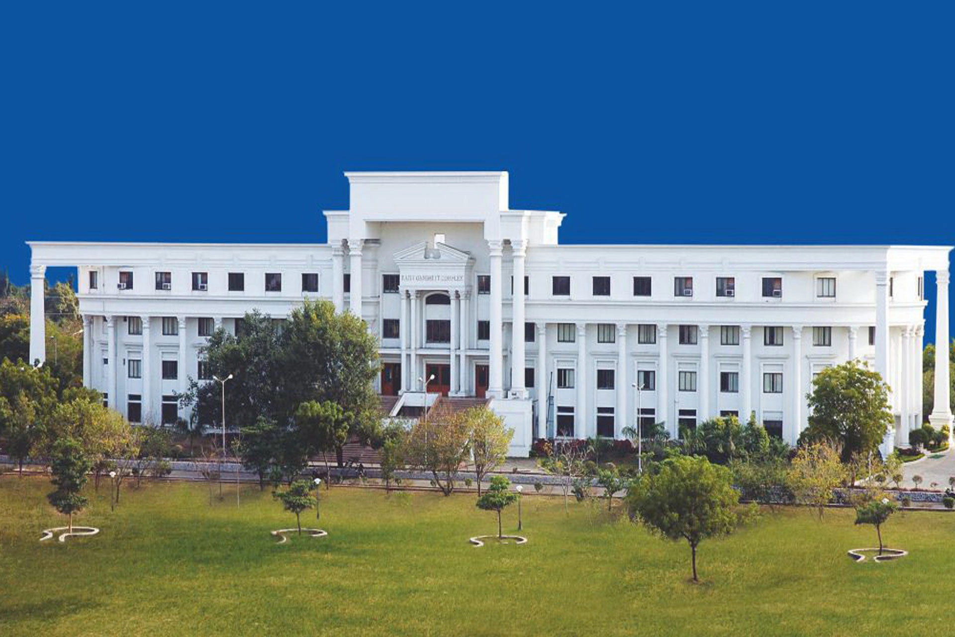 Lokmanya Tilak Jankalyan Shikshan Sanstha’s Priyadarshini College of Engineering campus