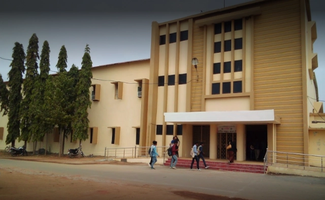 Bastar Vishwavidyalaya campus