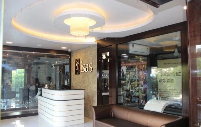 ISAS International Beauty School, Ahmedabad campus