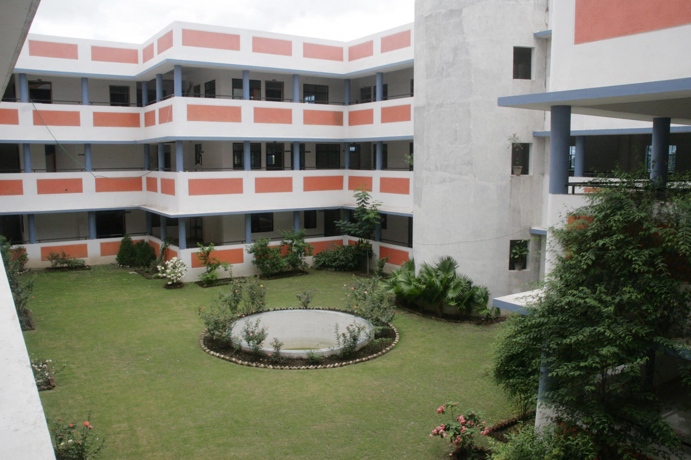 Modern Institute of Professional Science campus