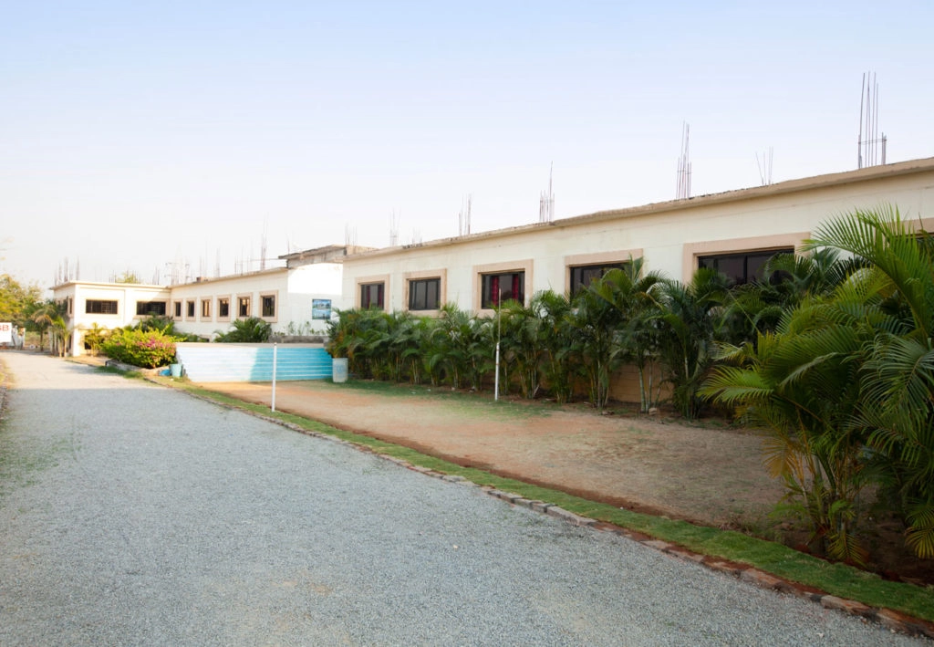 Grahambell Post Graduate College campus