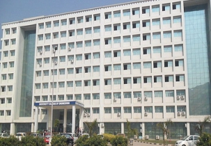 University College of Engineering campus