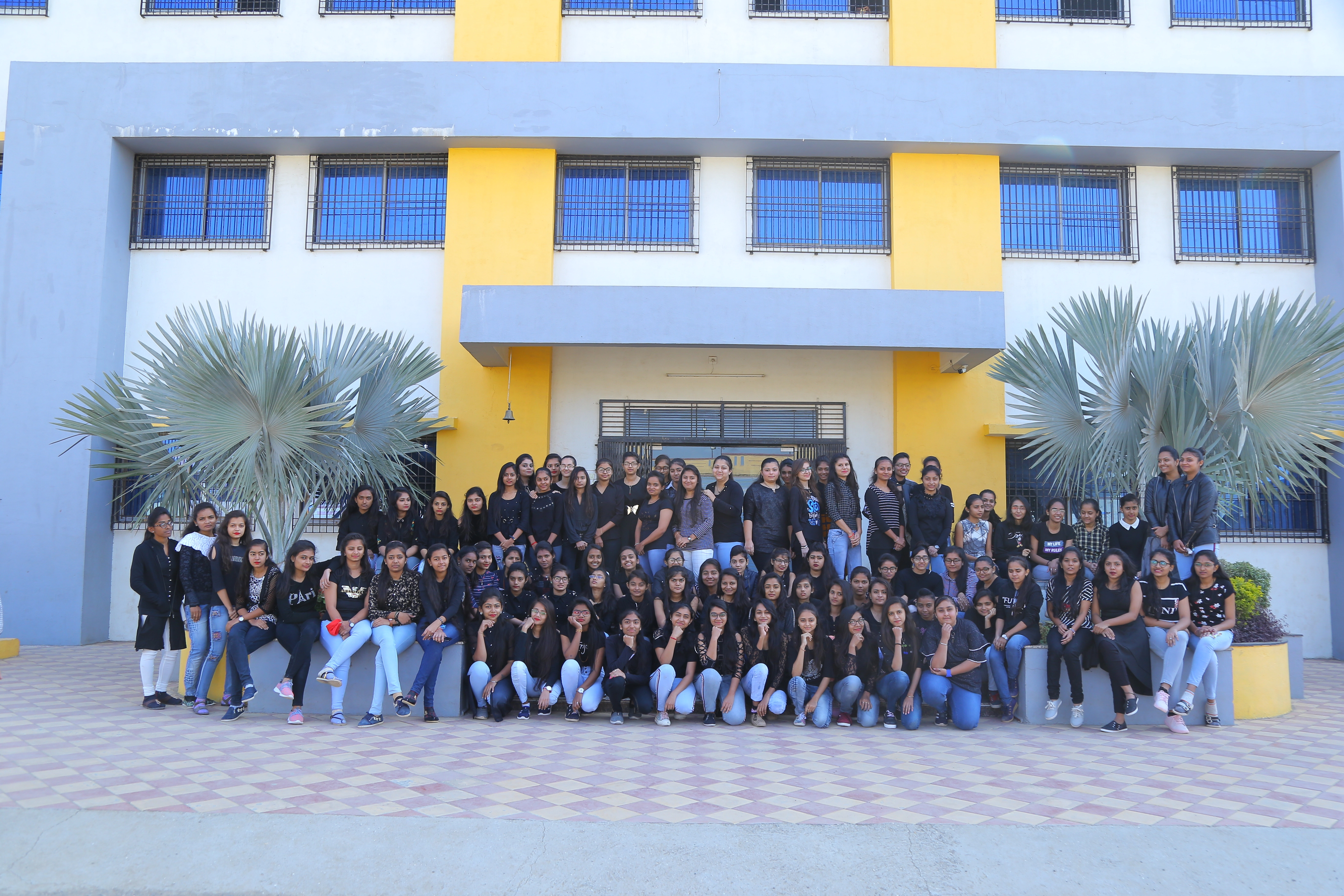 Sahajanand College of IT and Management campus