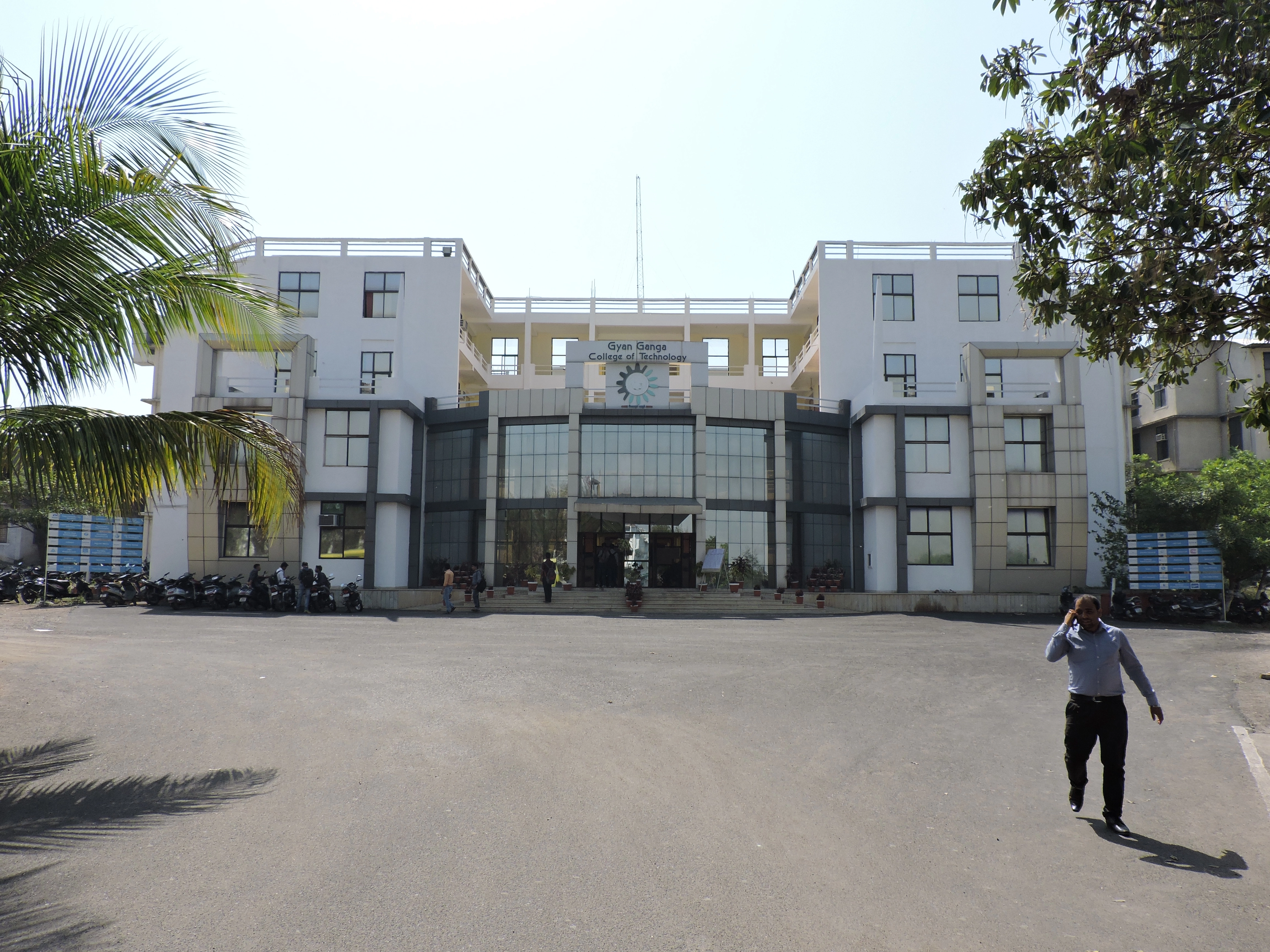 Gyan Ganga College of Technology (GGCT) campus