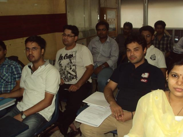 Deepak Aggarwala Classes campus