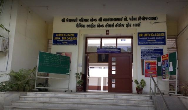 Umiya Arts and Commerce College for Girls campus