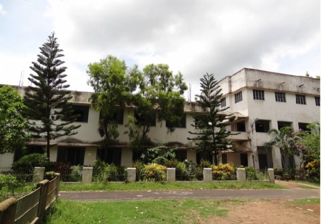 Pingla Thana Mahavidyalaya campus