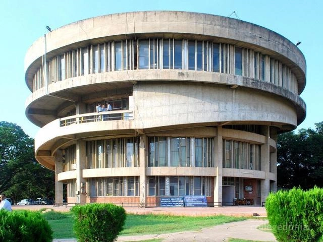Department of Evening Studies, Panjab University campus