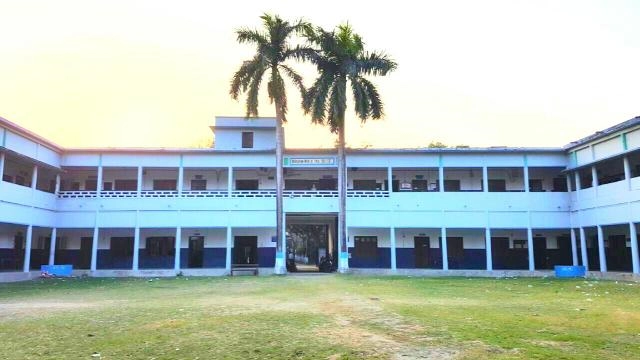 Nabagram Hiralal Paul College campus
