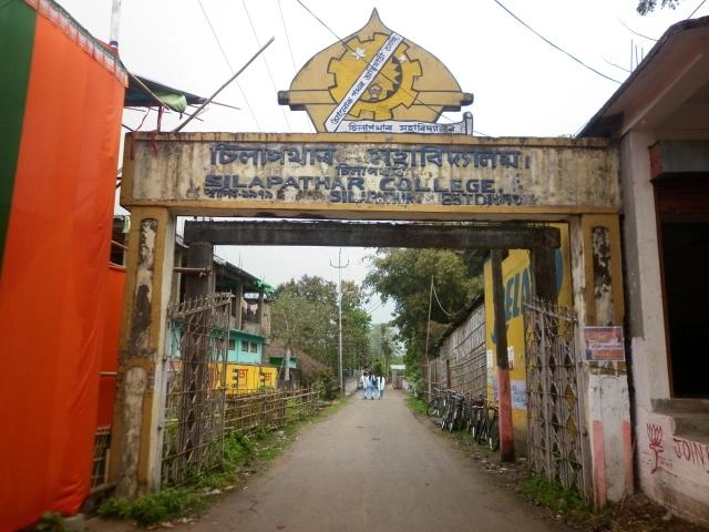 Silapathar College campus