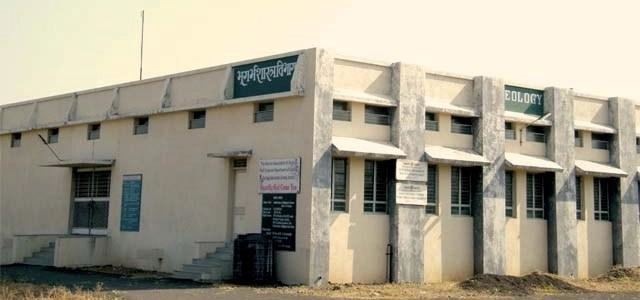 Department of Geology, Sant Gadge Baba Amravati University campus
