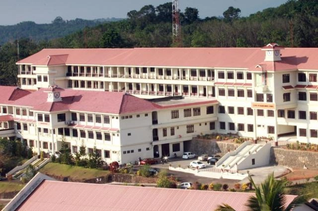 Viswajyothi College of Engineering and Technology (VJCET) campus