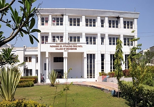 Padmashri Dr. Vithalrao Vikhe Patil College of Engineering (PDVVCOE) campus