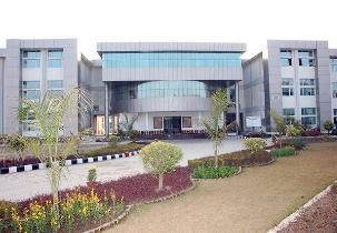 Rayat-Bahra Institute of Engineering and Nano-Technology campus