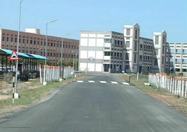 K.L.N College of Information Technology campus