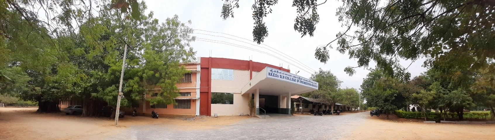 H K E Society’s SLN College of Engineering campus