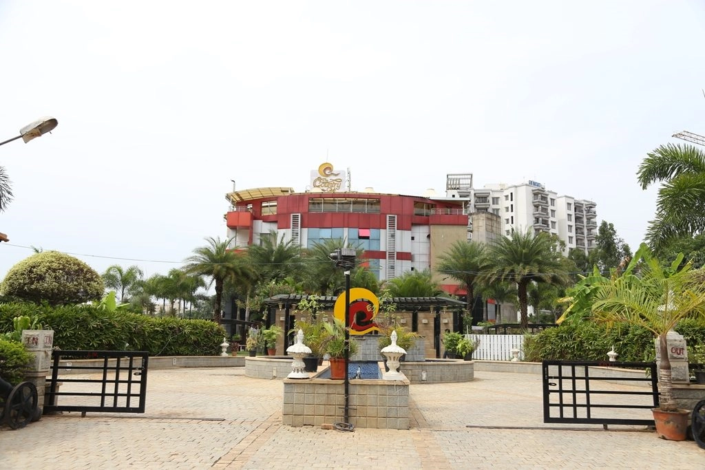Ravindra College of Engineering For Women campus