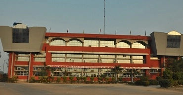 Swami Parmanand Group of Colleges campus