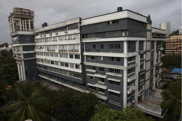 Rizvi Institute of Management Studies and Research campus