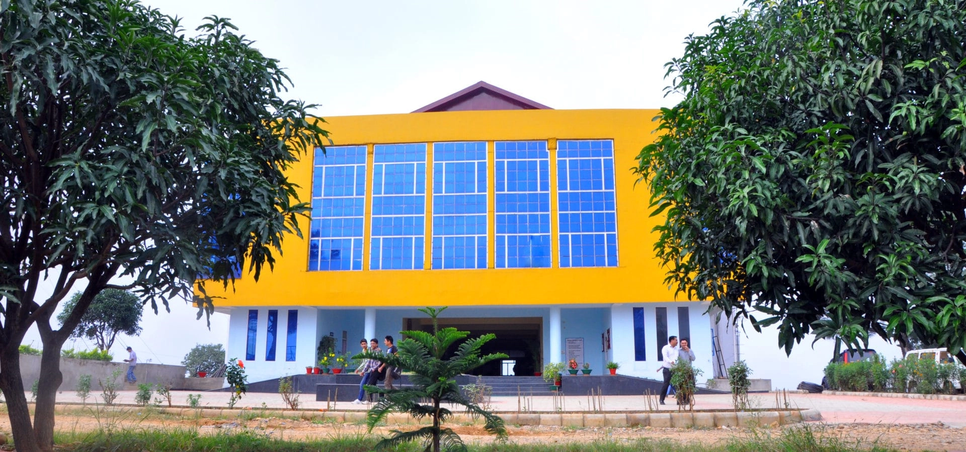 Himachal Institute of Engineering and Technology campus