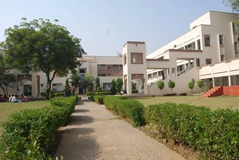 School of Design and Visual Arts, Apeejay Stya University campus