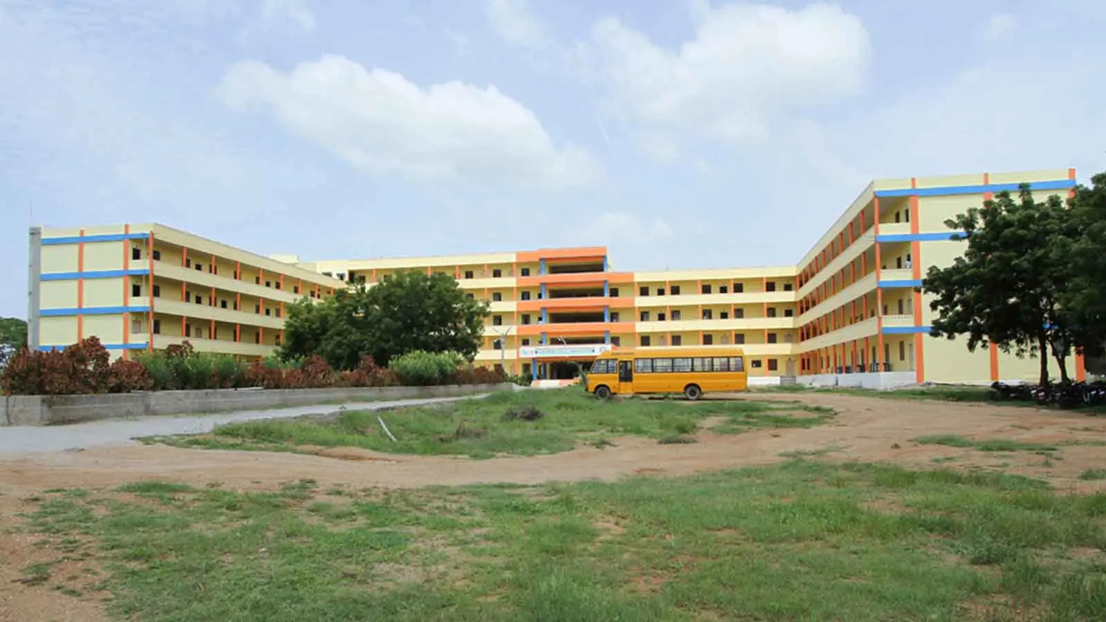 Daripally Anantharamulu College of Engineering & Technology campus