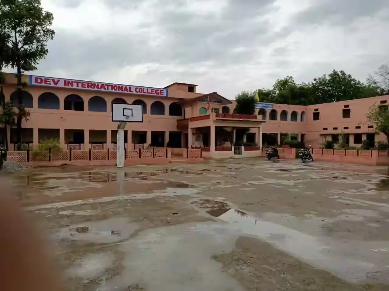 Dev International College campus