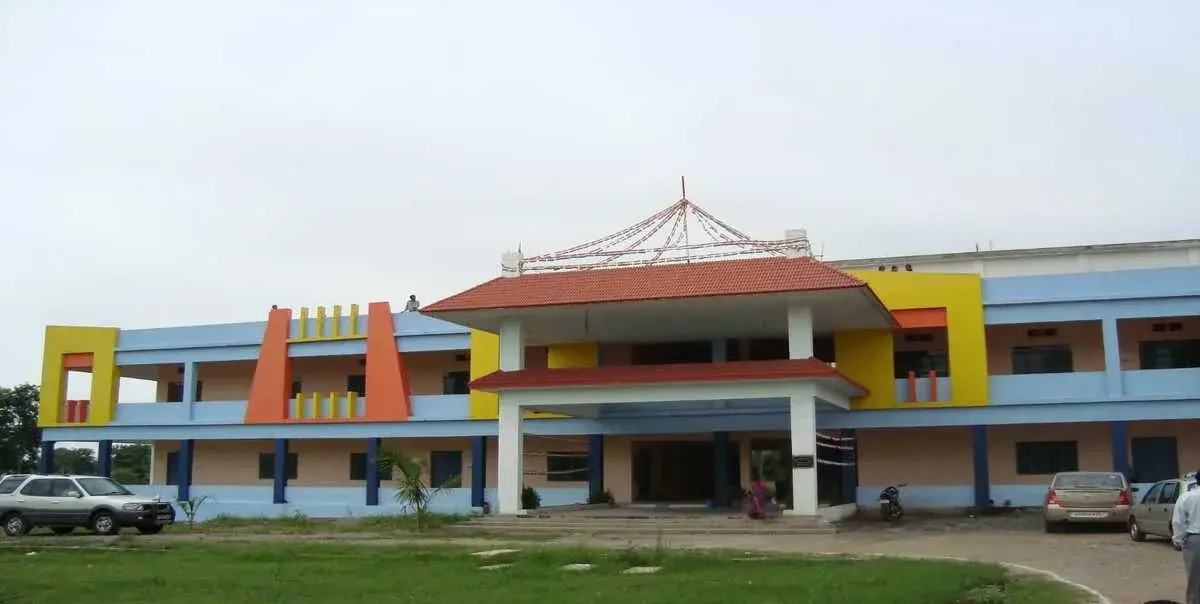 Dhanvanthari Institute Of Management Sciences campus