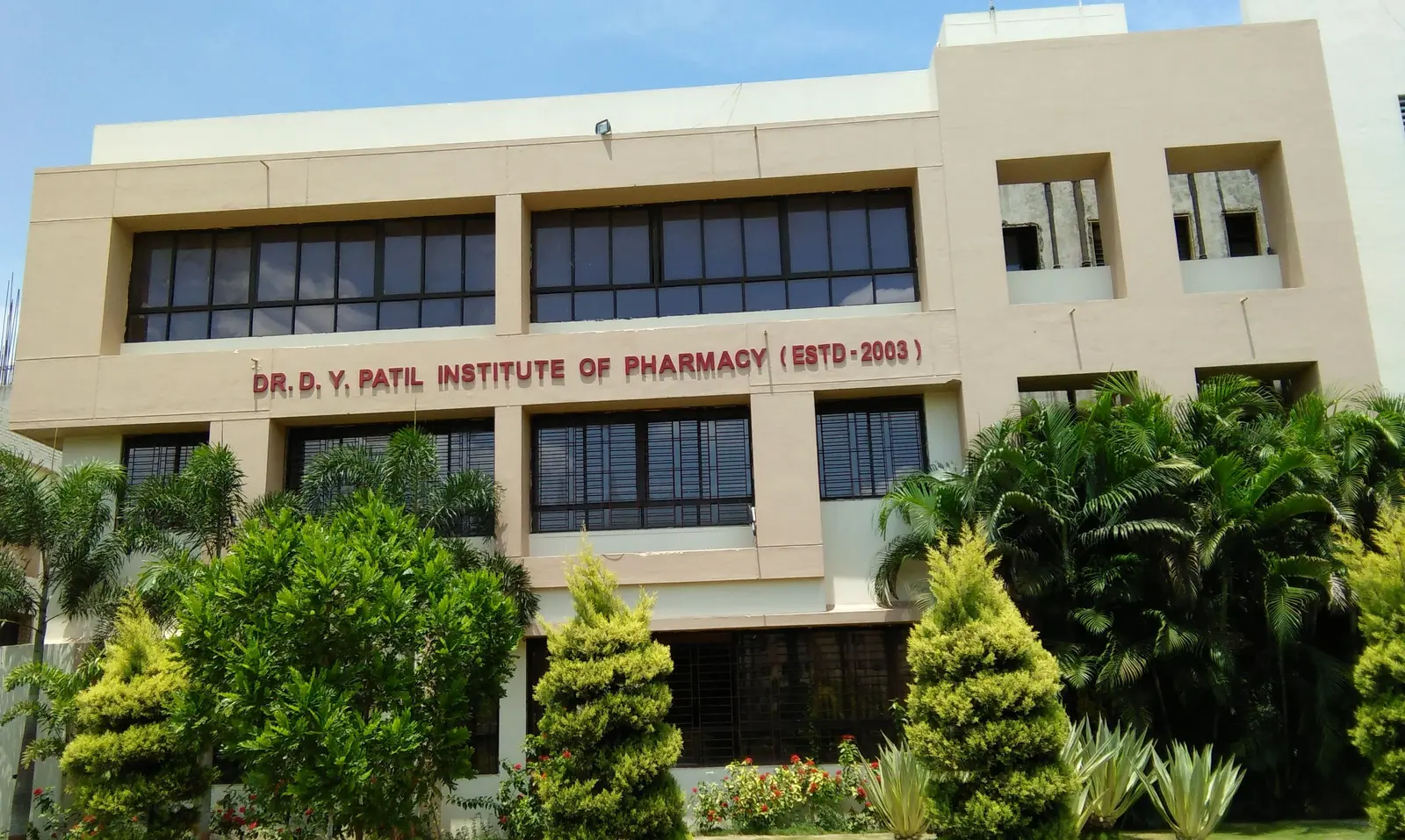 Dr. D. Y. Patil Pratishthan's Dr. D. Y. Patil Institute Of Pharmacy campus