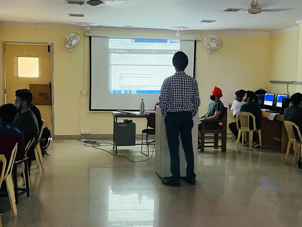 Guru Tegh Bahadur Fourth Centenary Engineering College campus