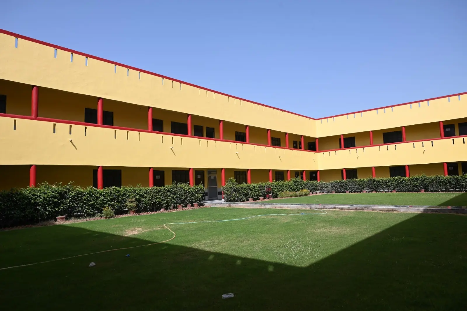 K L S College campus