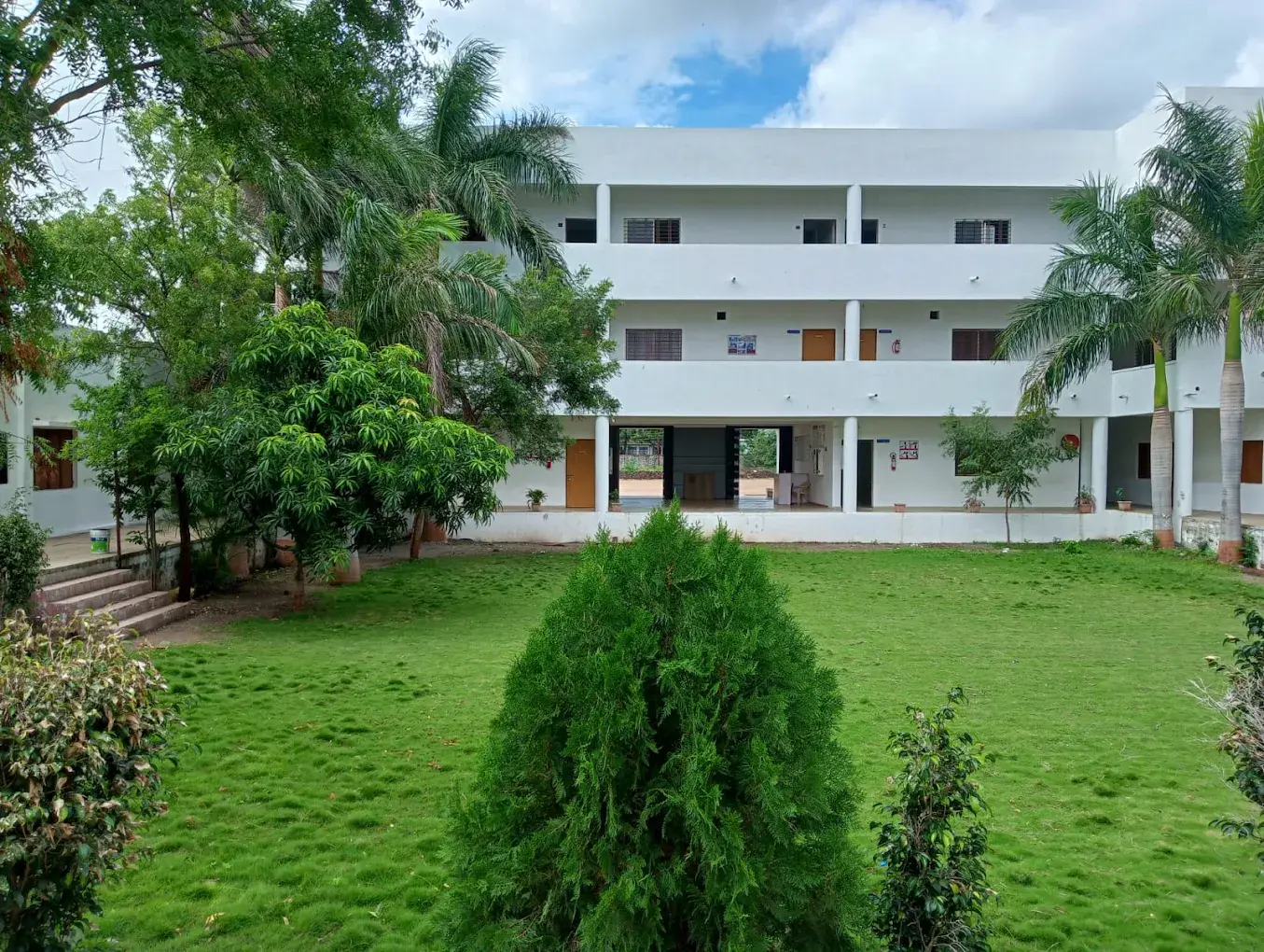 Kadam College of B Sc Nursing campus