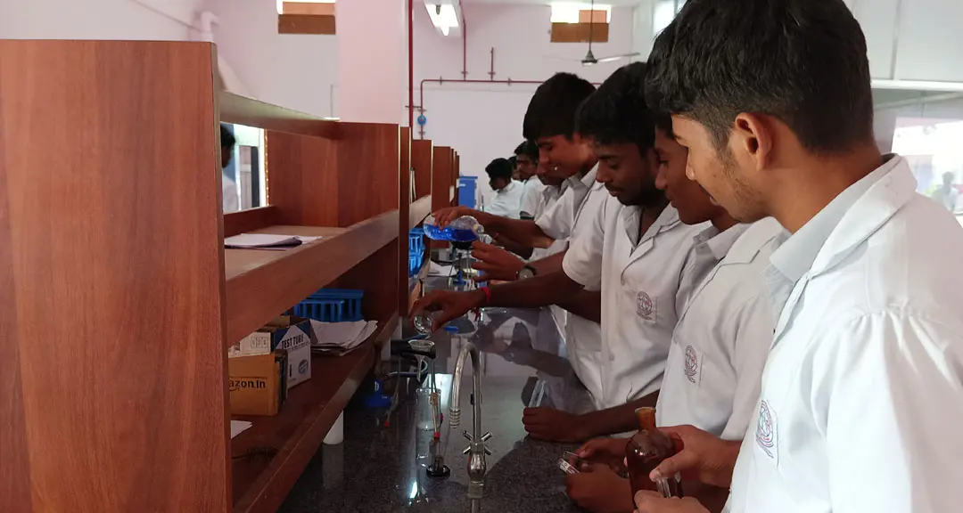 Kasthooribha Gandhi Pharmacy College campus