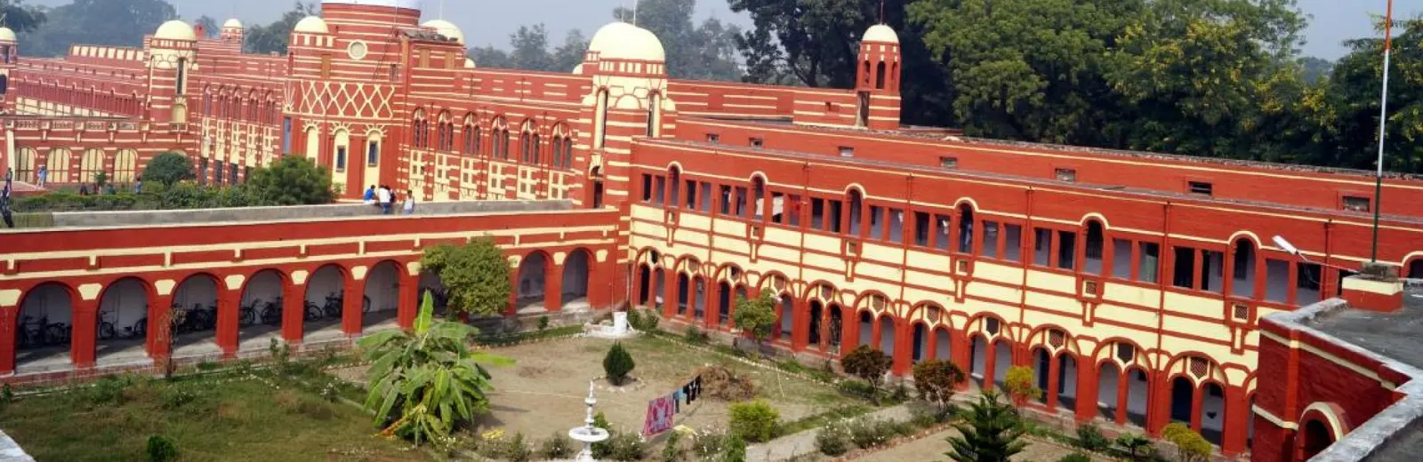 L.S.College campus