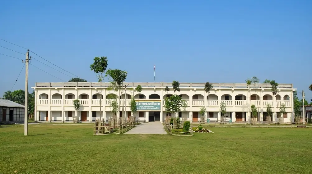 Lahtan Choudhary College Pastwar Baluaha Mahishi campus