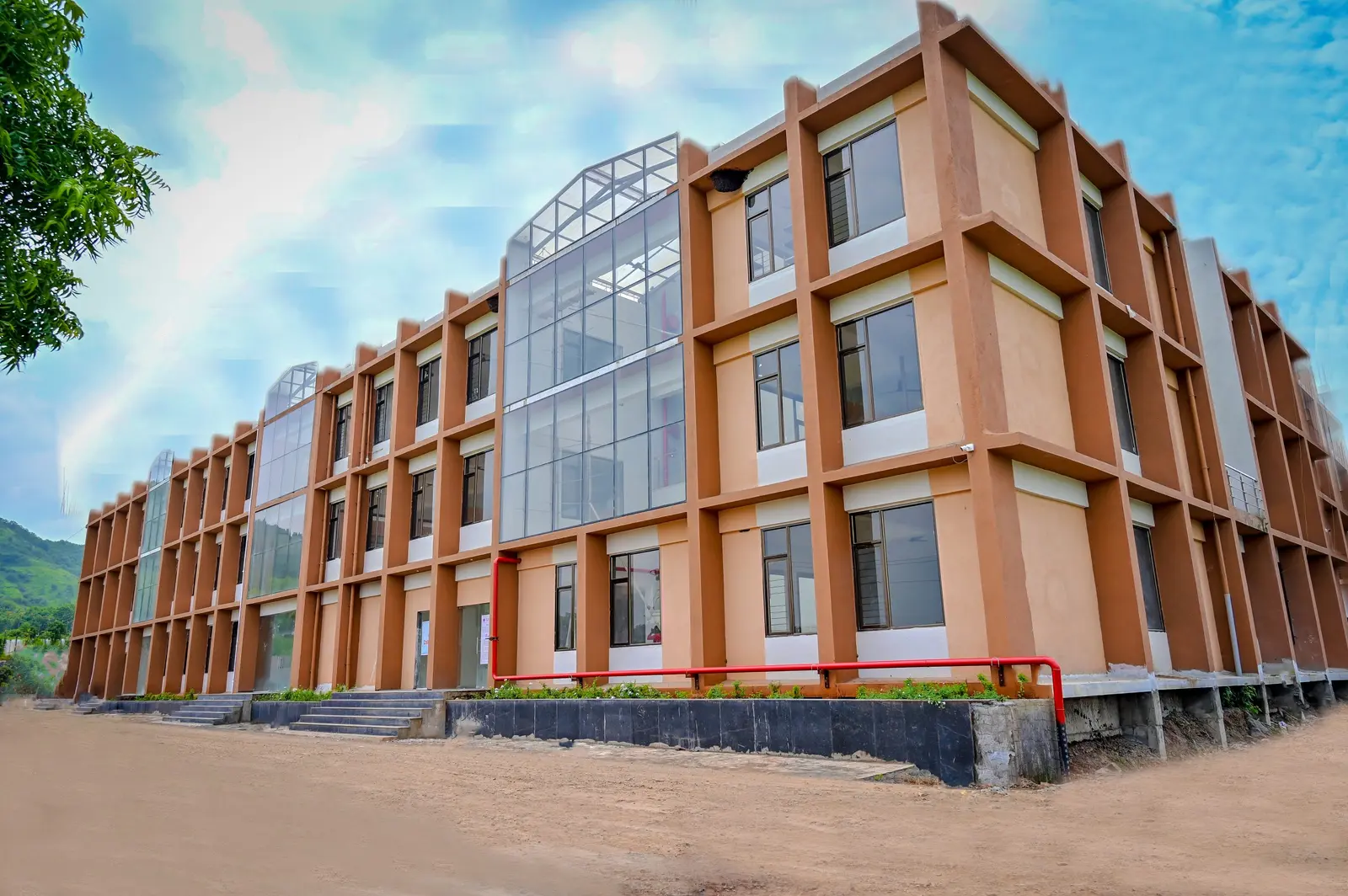 Late Shree Fakirbhai Pansare Education Foundations College of Pharmacy campus