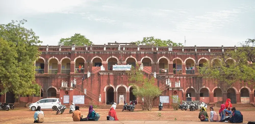 Late Smt. Indra Gandhi Government Girls College campus