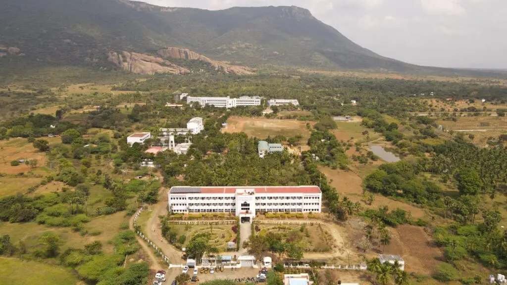Latha Mathavan Arts and Science College campus