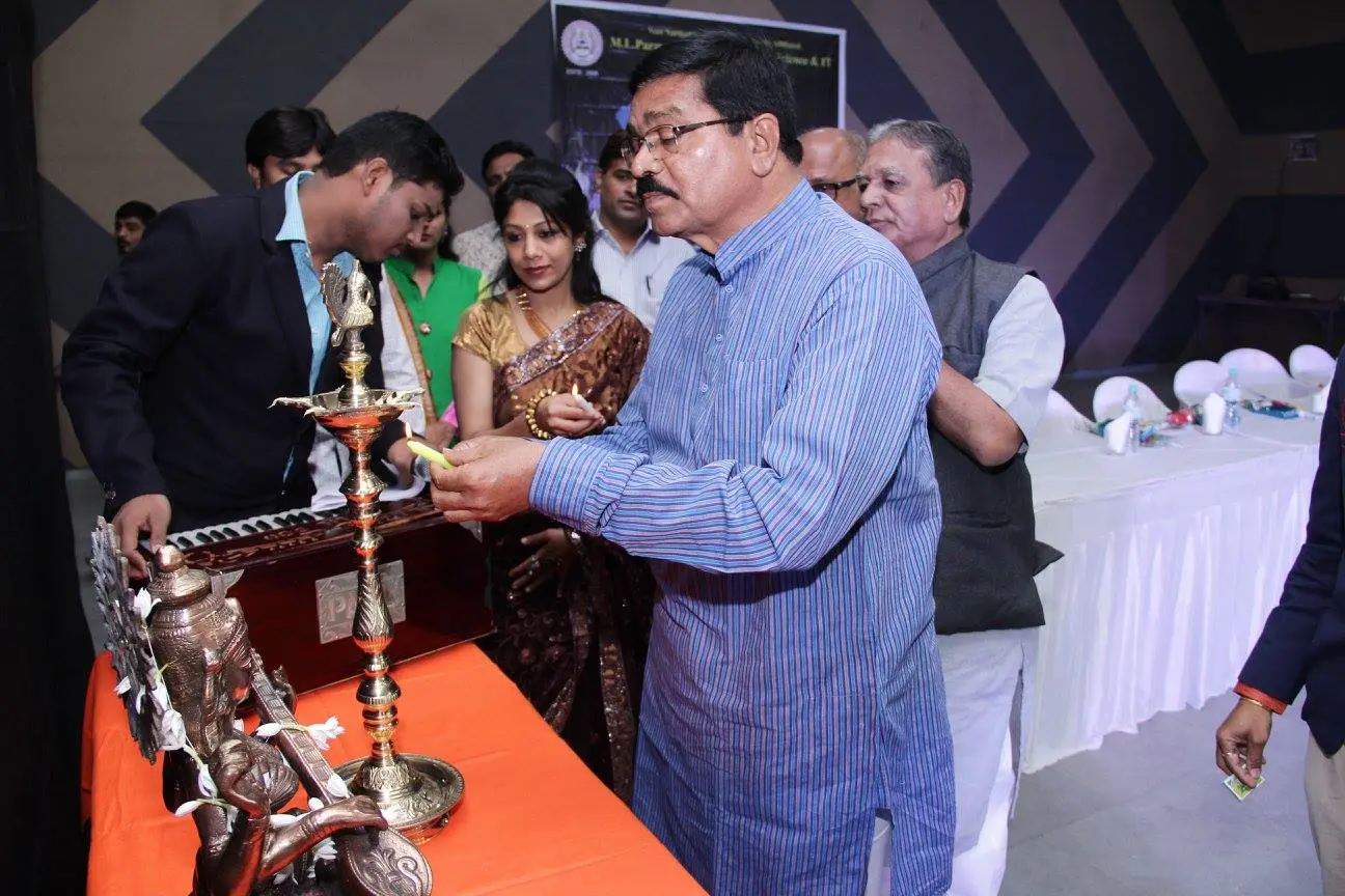 M. L. Parmar College of Computer Science and IT campus