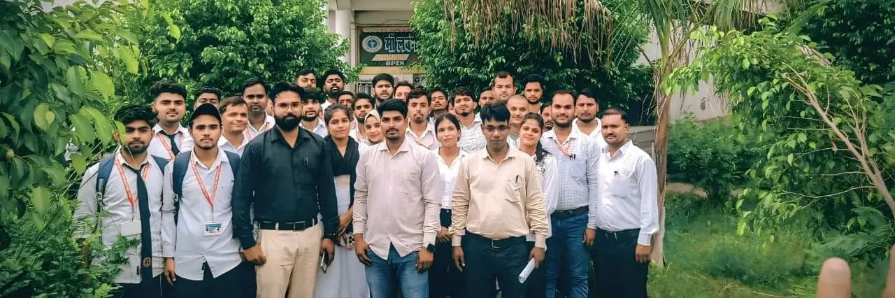 Maa Lawangi Budhiya College of Pharmacy Basu Nagar Dargah Mau campus